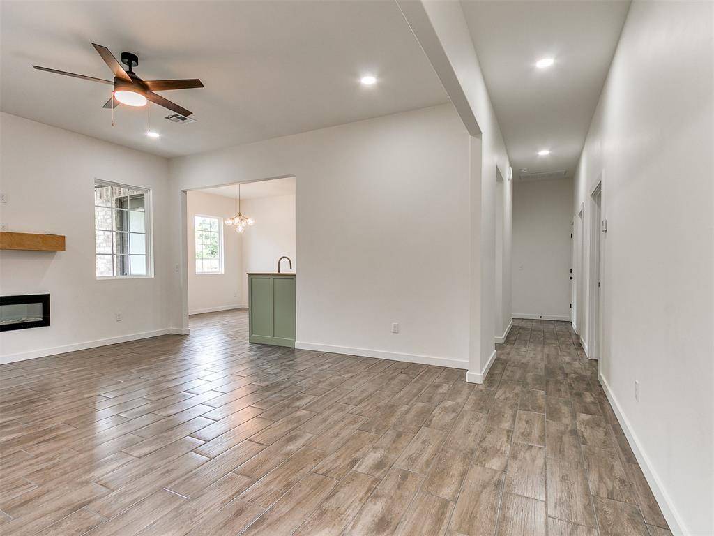 13994 Breezy LN, Shawnee, OK 74804