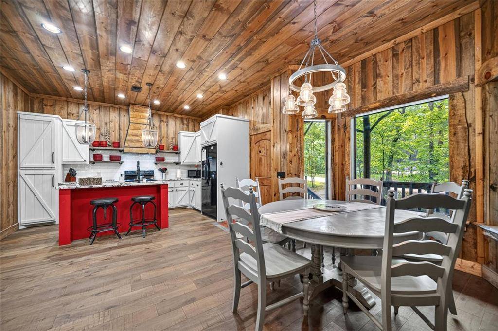 86 Skyhorse DR, Broken Bow, OK 74728