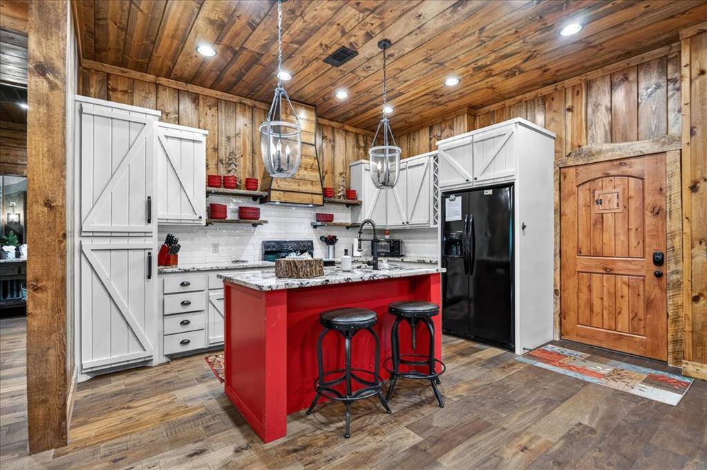 86 Skyhorse DR, Broken Bow, OK 74728