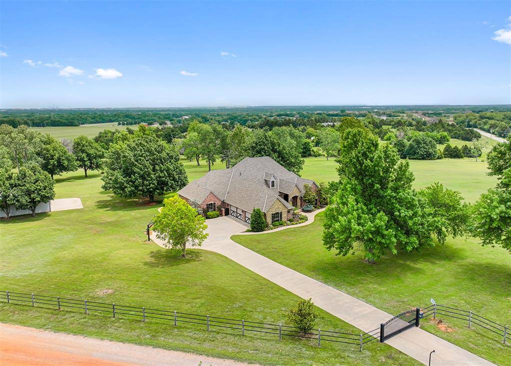 11900 Scenic Meadow RD, Oklahoma City, OK 73173