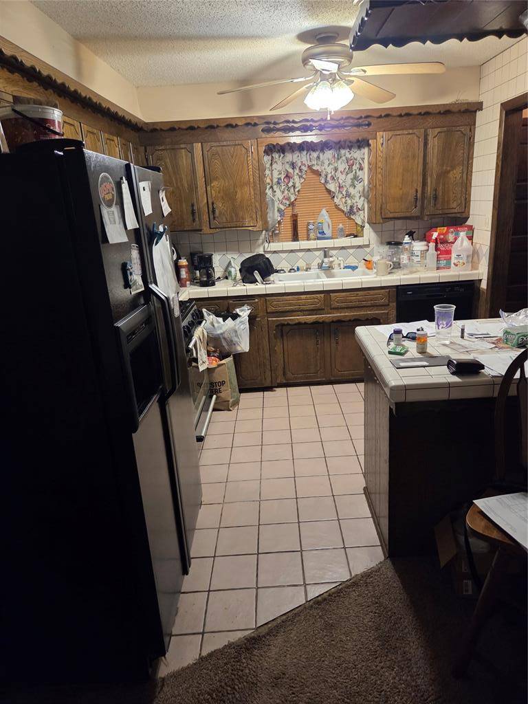 6208 NW Chestnut LN, Lawton, OK 73505