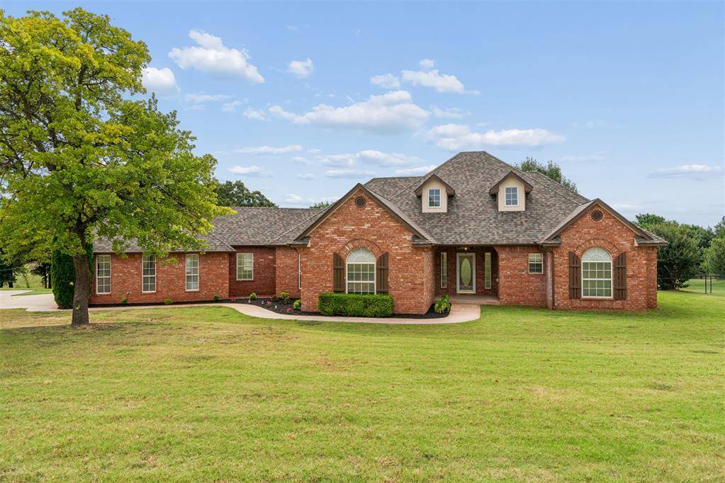 2010 Sandpiper DR, Blanchard, OK 73010
