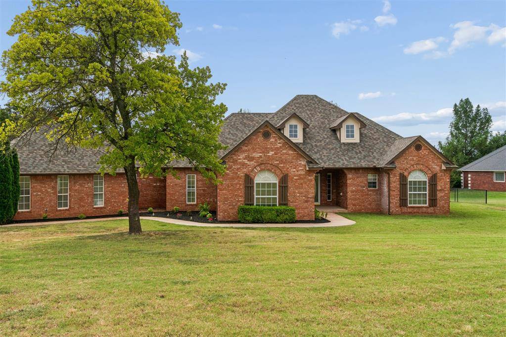 2010 Sandpiper DR, Blanchard, OK 73010