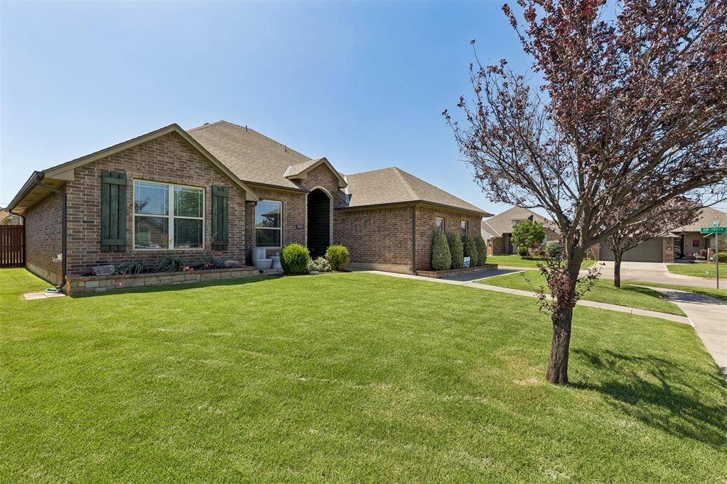15925 Burkett CIR, Edmond, OK 73013
