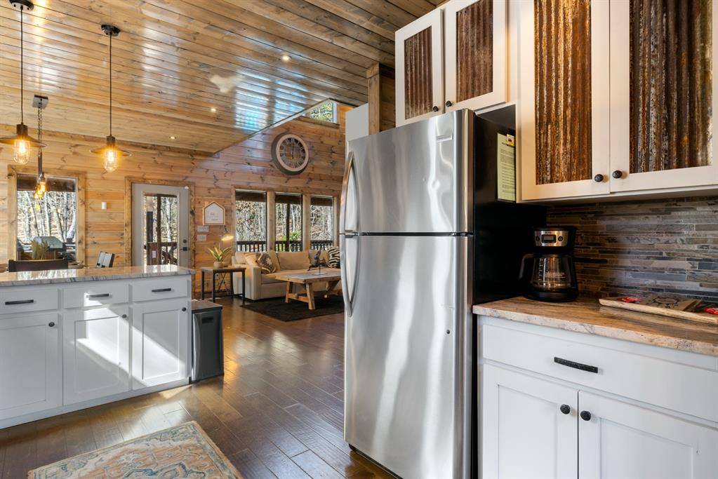 47 Skyhorse DR, Broken Bow, OK 74728