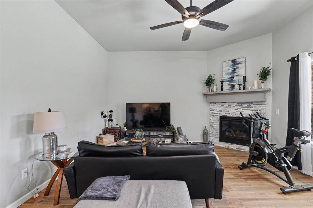 5225 Skylar Rae RD, Edmond, OK 73034