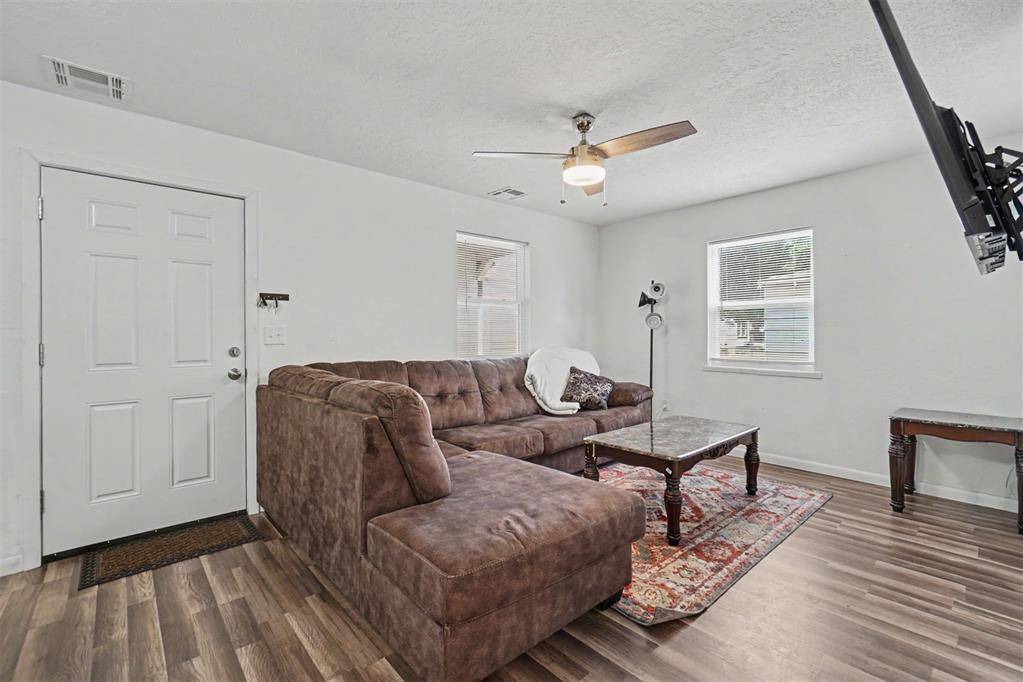 510 W 3rd ST, Hobart, OK 73651