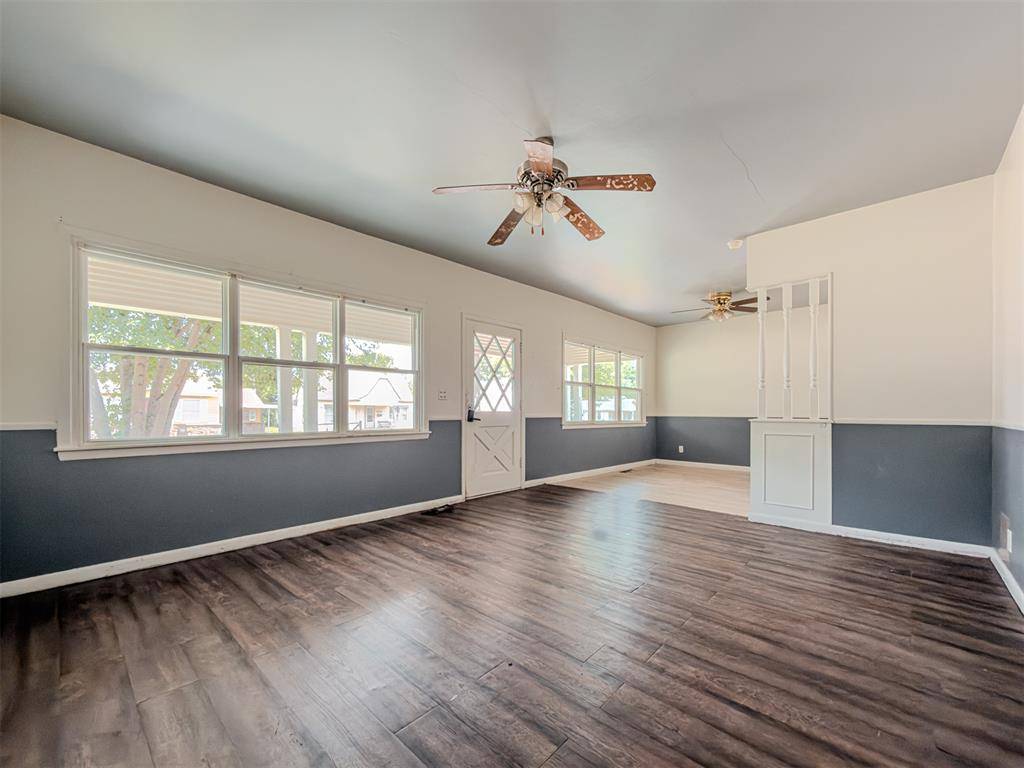1809 S 14th ST, Chickasha, OK 73018
