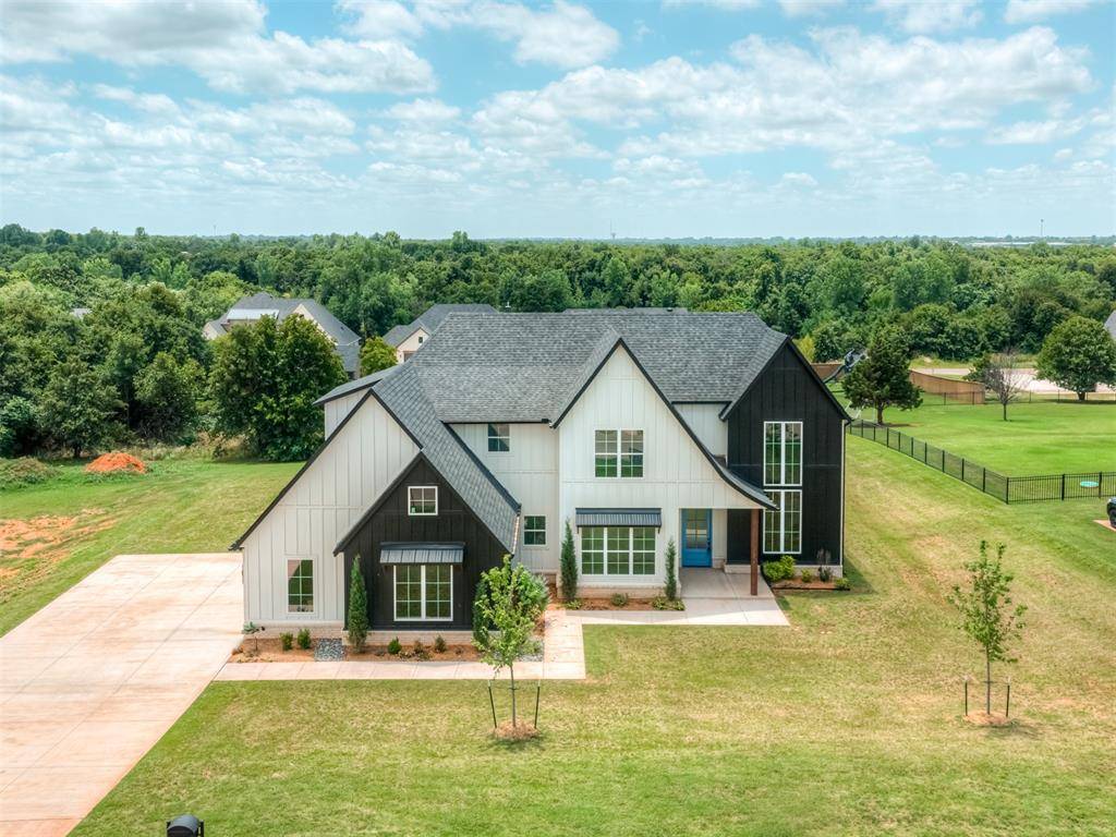 400 Old Farm RD, Edmond, OK 73034