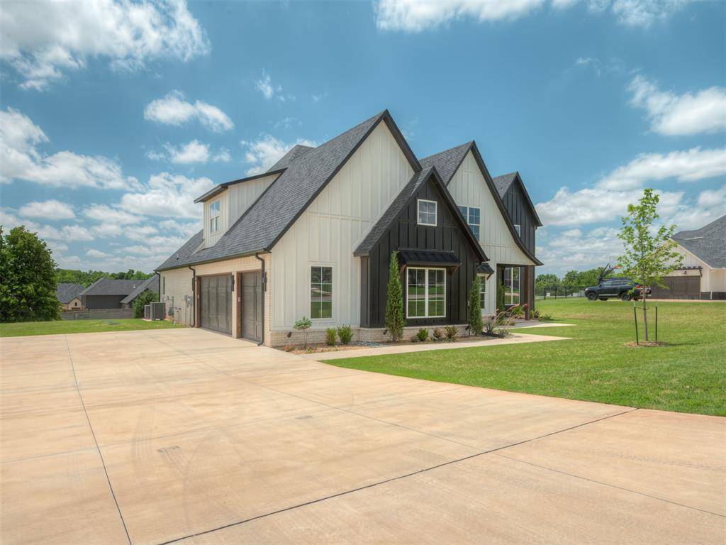 400 Old Farm RD, Edmond, OK 73034