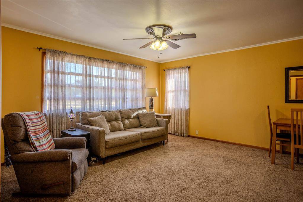 408 E Huber AVE, Weatherford, OK 73096