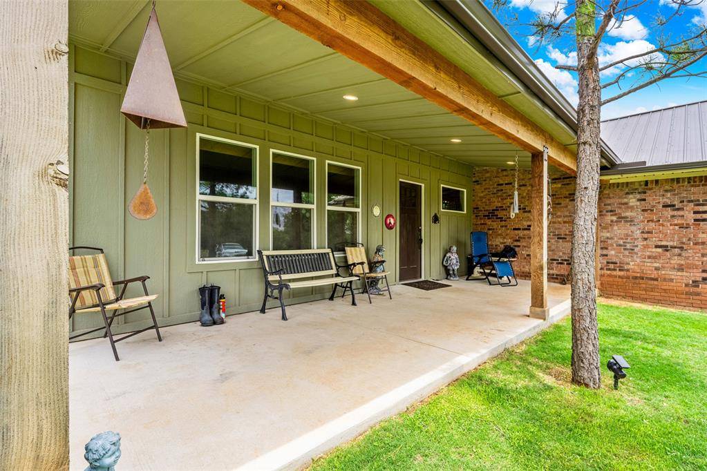 26114 State Highway 19 HWY, Cyril, OK 73029