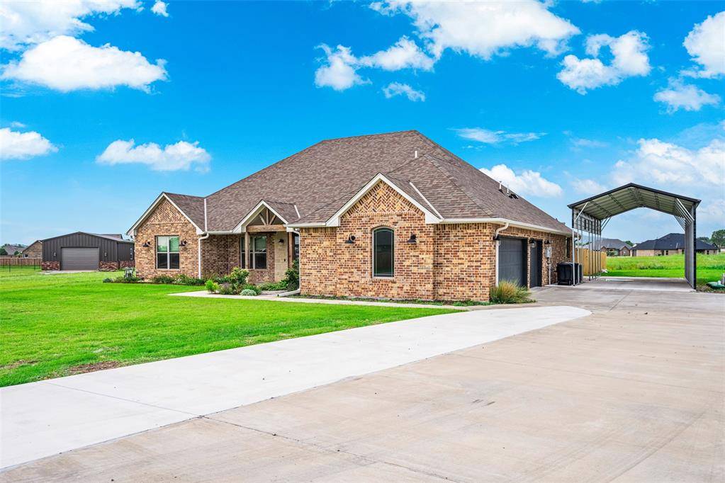 365 NW Mountain Lake Crest Crest, Lawton, OK 73507