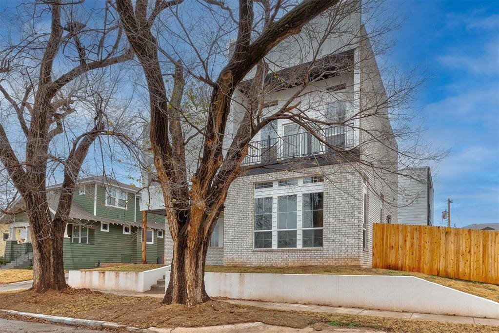 1705 NW 11th ST, Oklahoma City, OK 73106