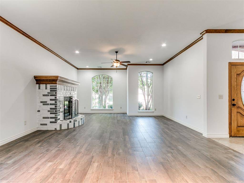 19316 Cade CT, Edmond, OK 73012