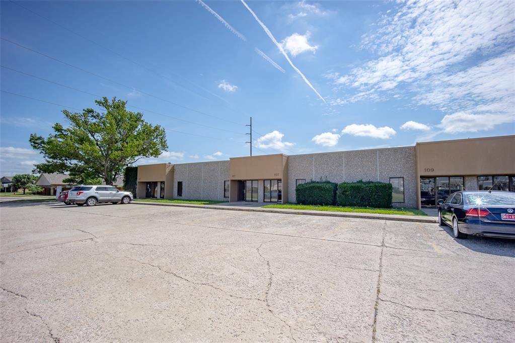 800 W Rock Creek RD #107, Norman, OK 73069