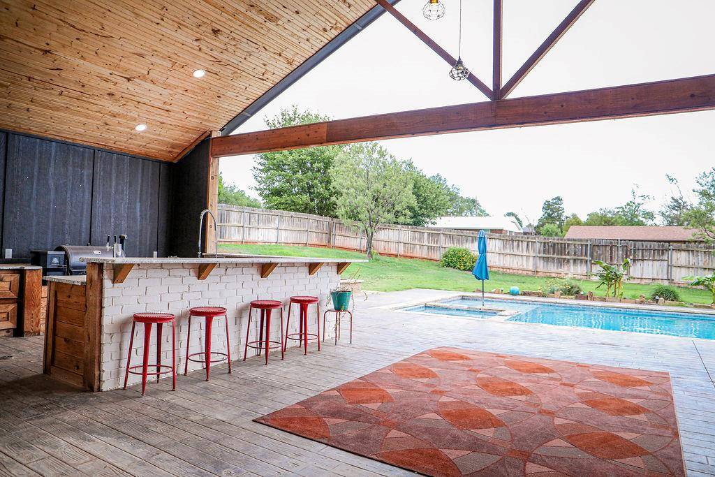 6 S Covey ST, Sayre, OK 73662
