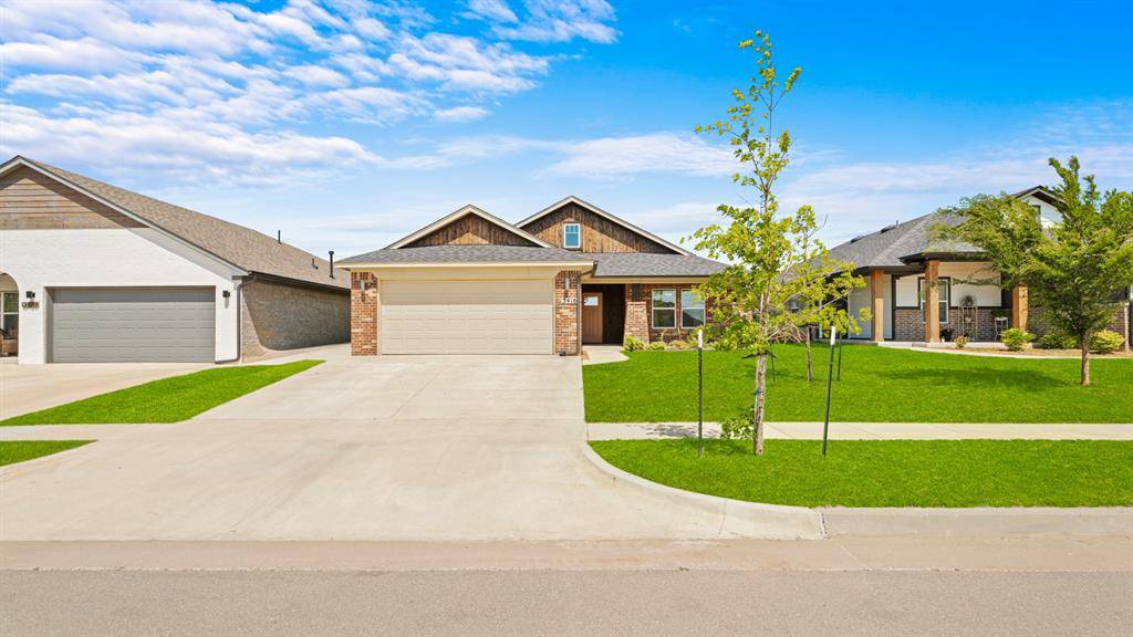 13416 Arrowhead BLVD, Yukon, OK 73099