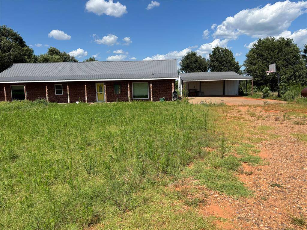 15031 County Road 1130 RD, Lookeba, OK 73053