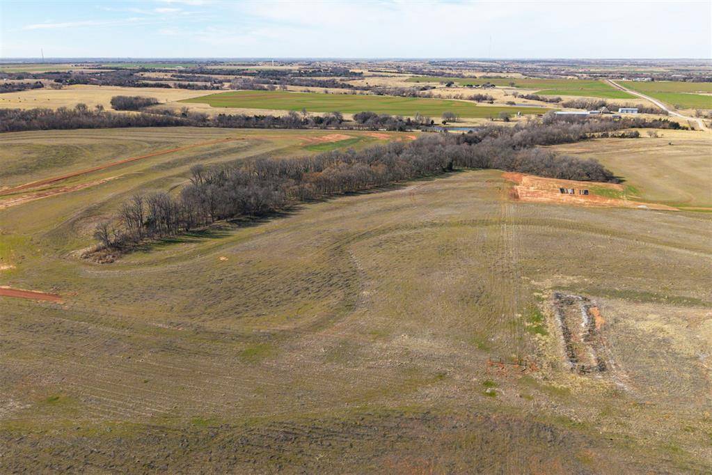 2 N Gregory RD, El Reno, OK 73036