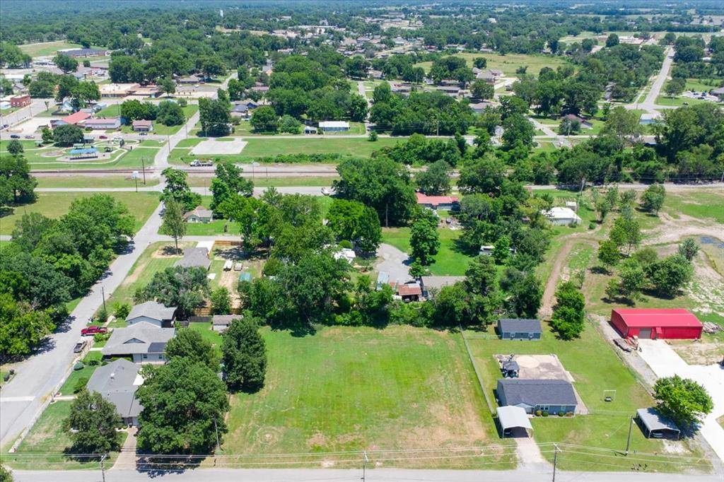 302 S Scott ST, Fort Gibson, OK 74434