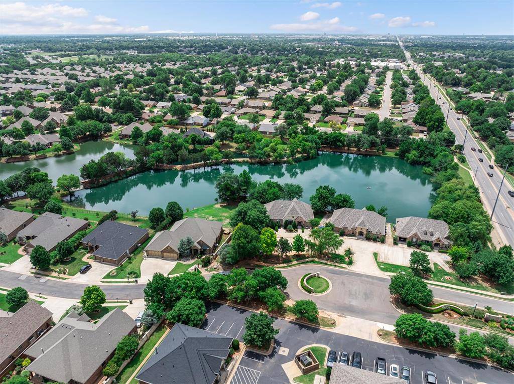 2224 Bridgeview BLVD, Edmond, OK 73003