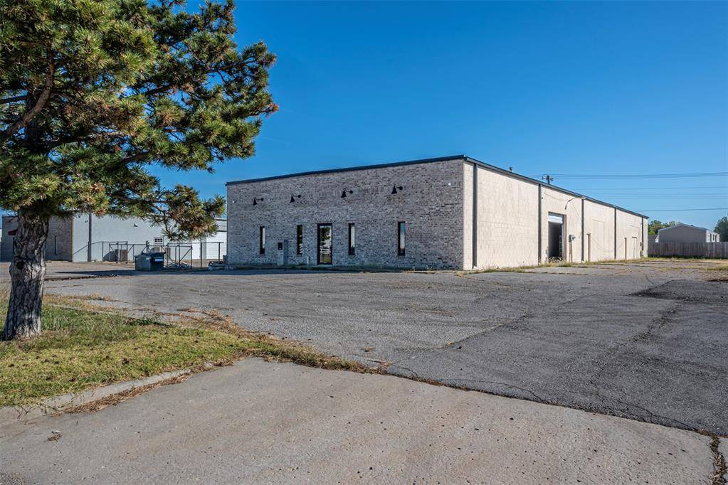 1831 Industrial BLVD, Norman, OK 73069