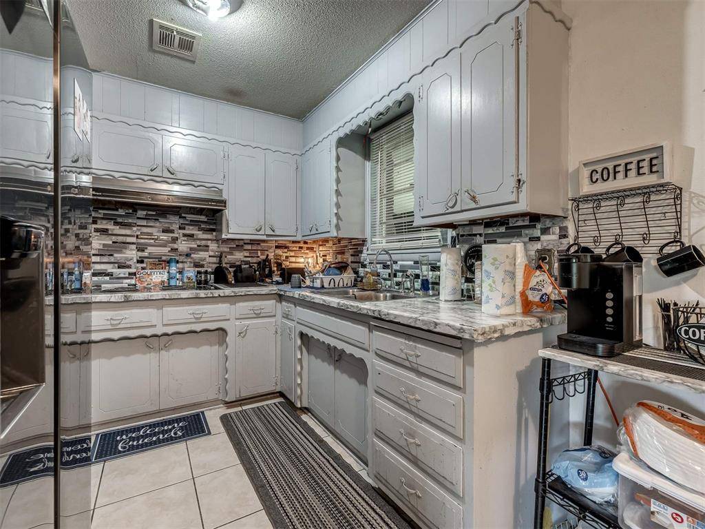 3412 Paradise CIR, Spencer, OK 73084