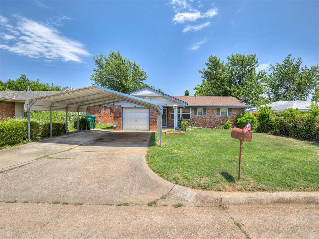 3412 Paradise CIR, Spencer, OK 73084