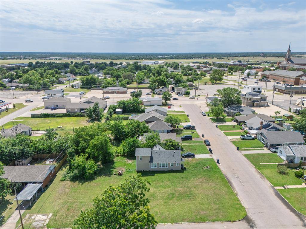 401 W Midland ST, Shawnee, OK 74804