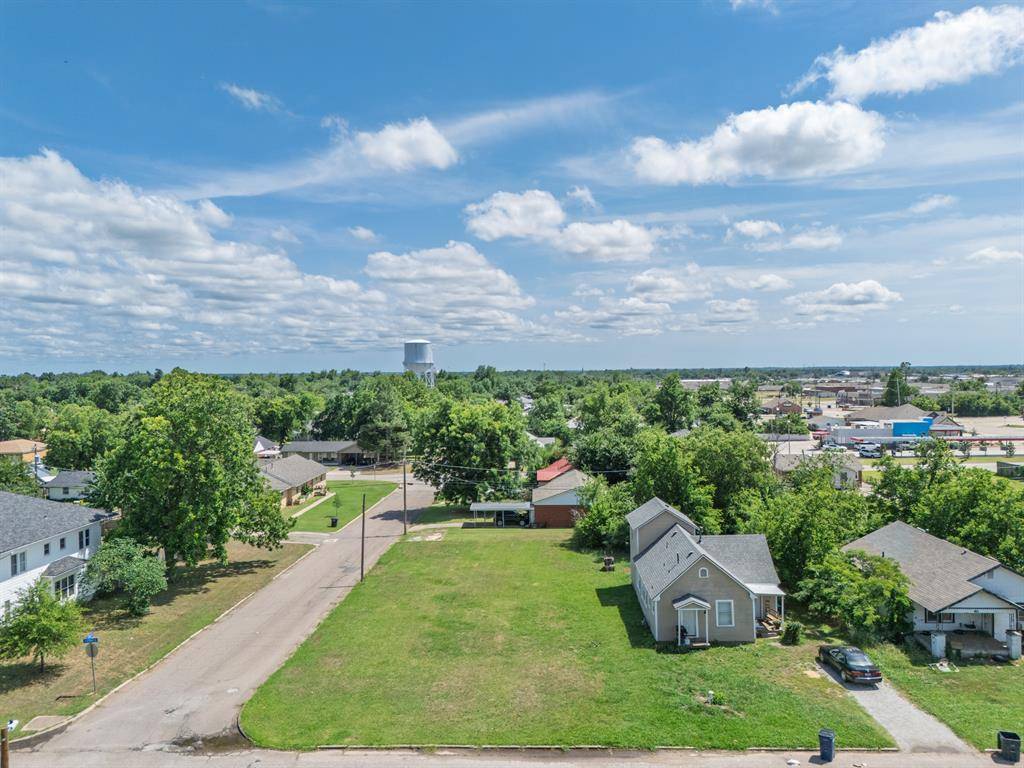 401 W Midland ST, Shawnee, OK 74804