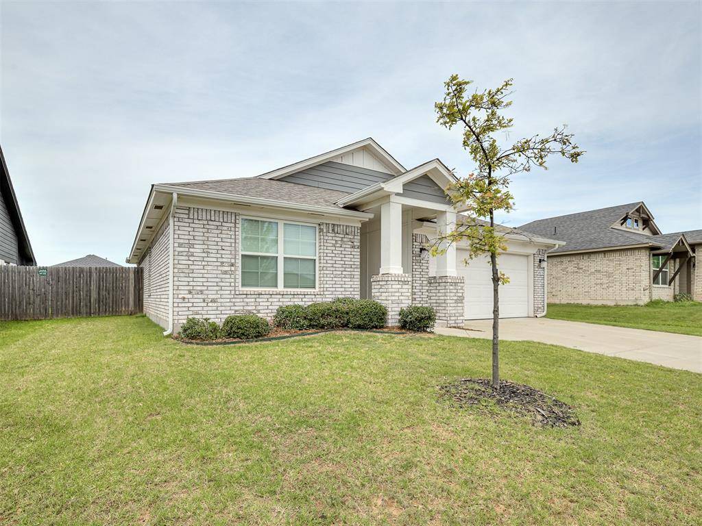 405 Nest DR, Yukon, OK 73099