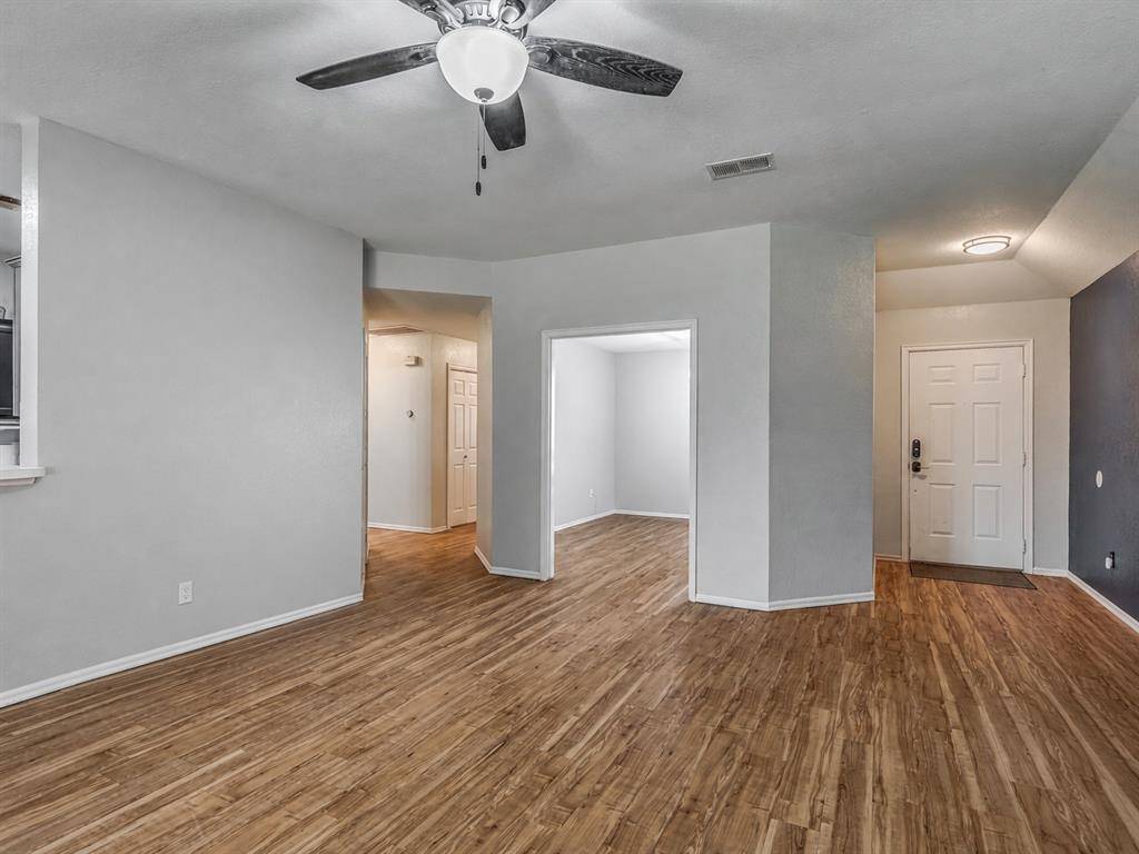 12317 NW 3rd ST, Yukon, OK 73099