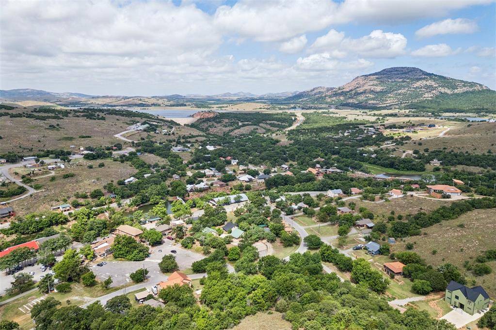 129 E Upper Lake DR, Medicine Park, OK 73557