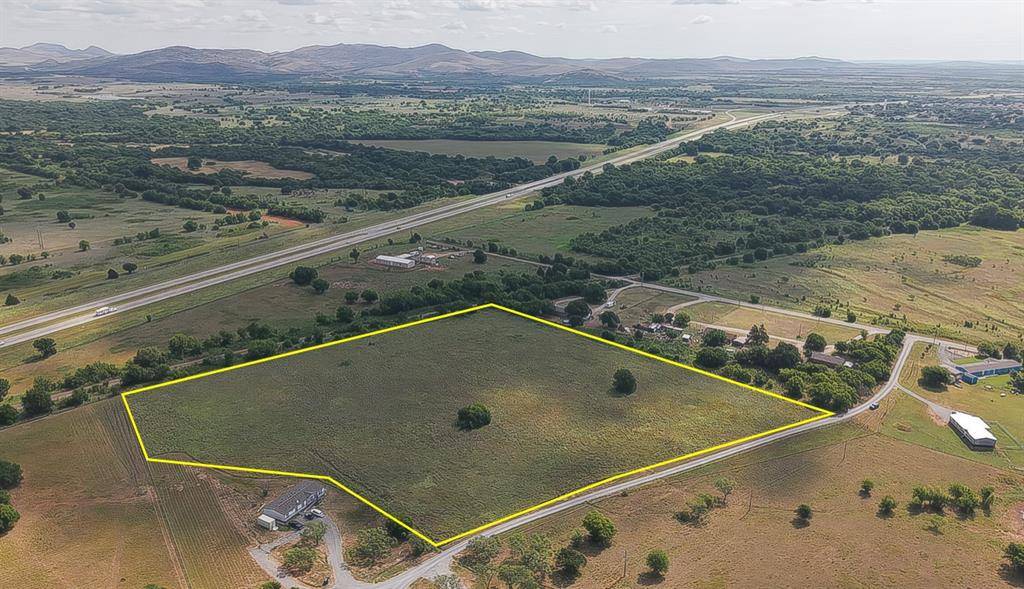0100 Quanah Road RD, Cache, OK 73527