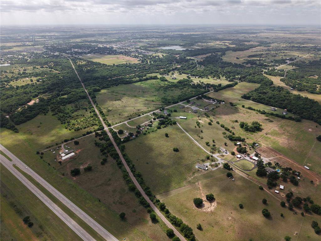 0100 Quanah Road RD, Cache, OK 73527