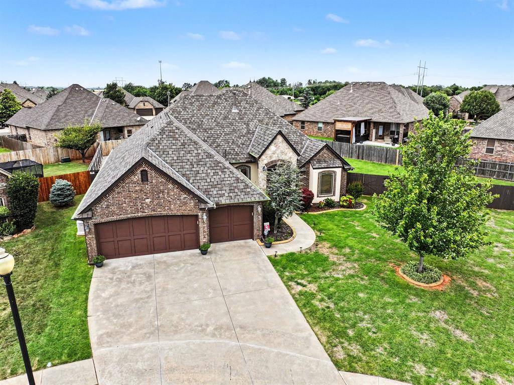 13117 NW 6th CIR, Yukon, OK 73099