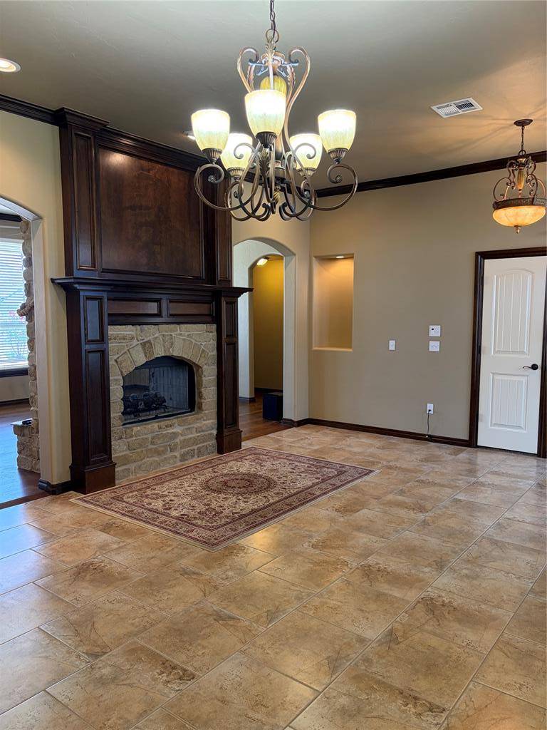 13117 NW 6th CIR, Yukon, OK 73099