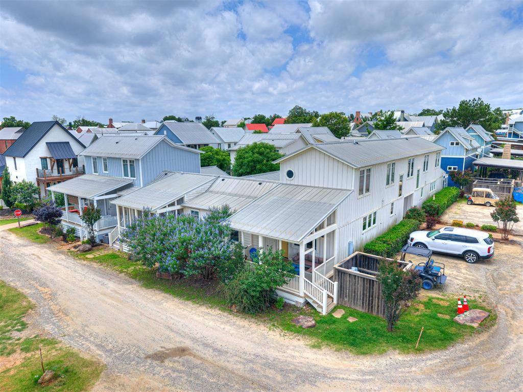 29 Boardwalk ST #D, Carlton Landing, OK 74432