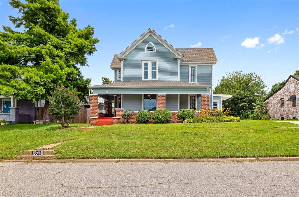 811 S Barker AVE, El Reno, OK 73036