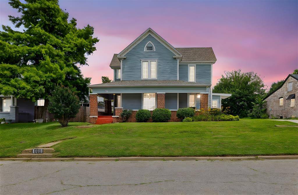 811 S Barker AVE, El Reno, OK 73036