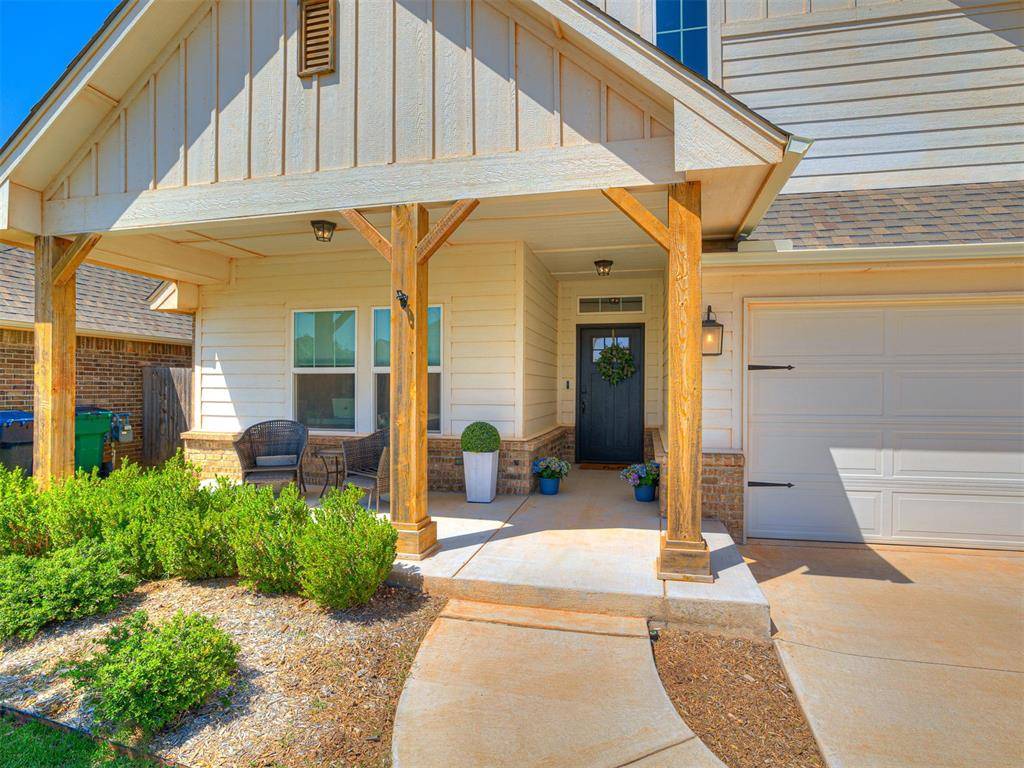 18412 Autumn Grove DR, Edmond, OK 73012