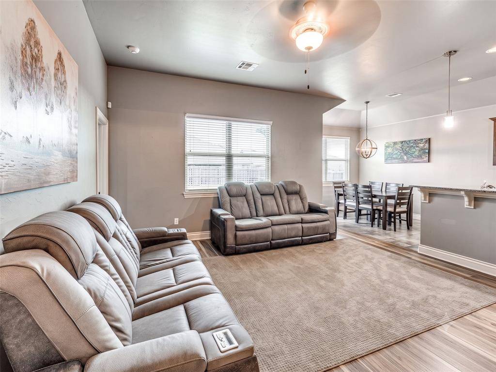 9433 NW 91st ST, Yukon, OK 73099