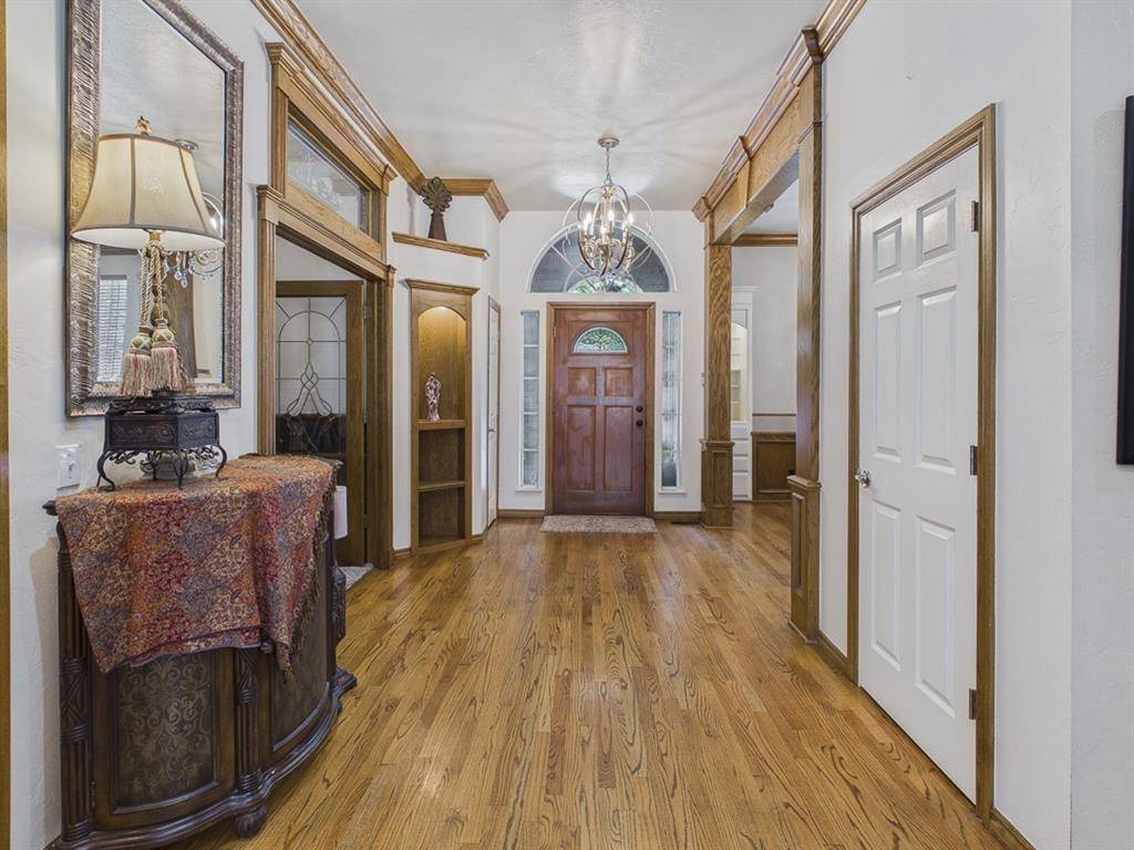 809 Fox Run TRL, Edmond, OK 73034