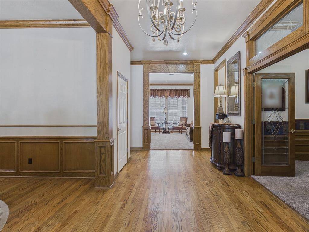 809 Fox Run TRL, Edmond, OK 73034