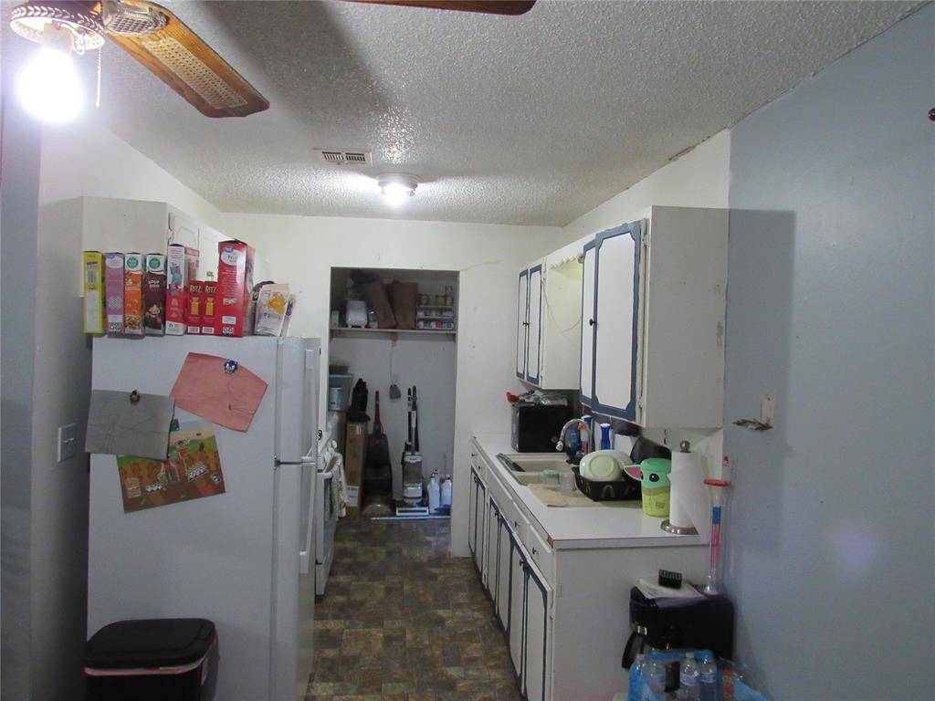 625 E Main, Byars, OK 74831