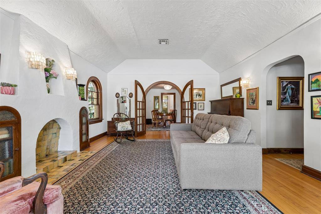 2860 NW 20th ST, Oklahoma City, OK 73107
