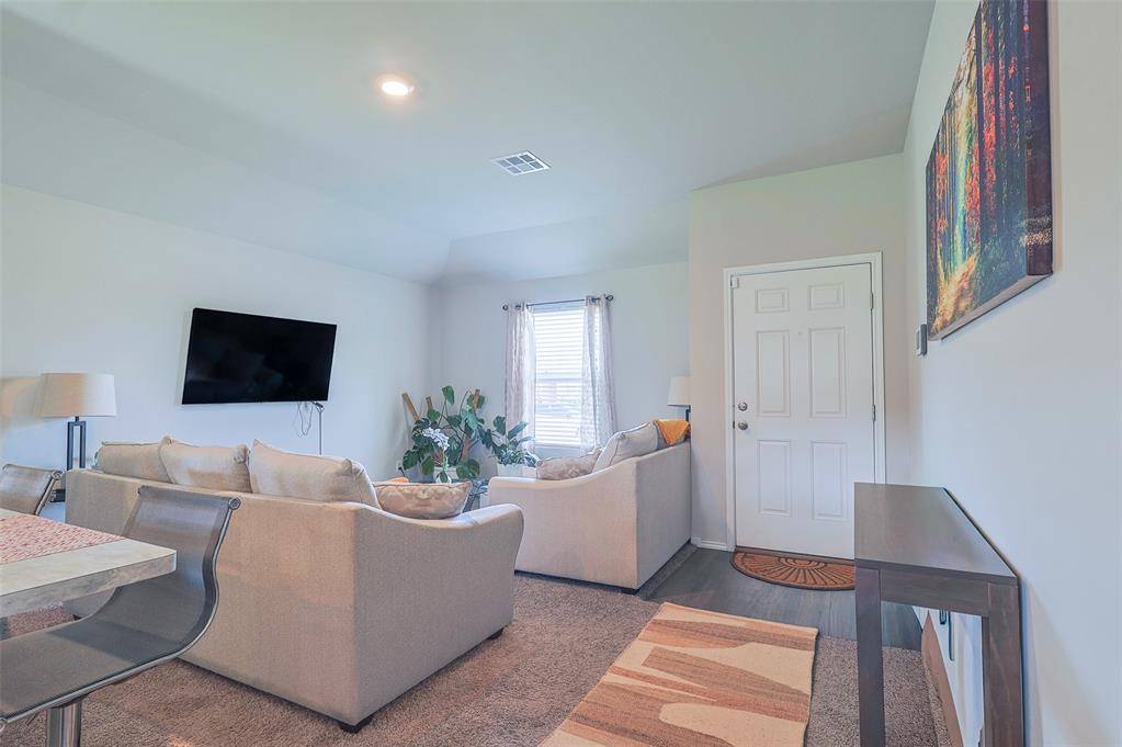 9812 Saddle DR, Yukon, OK 73099