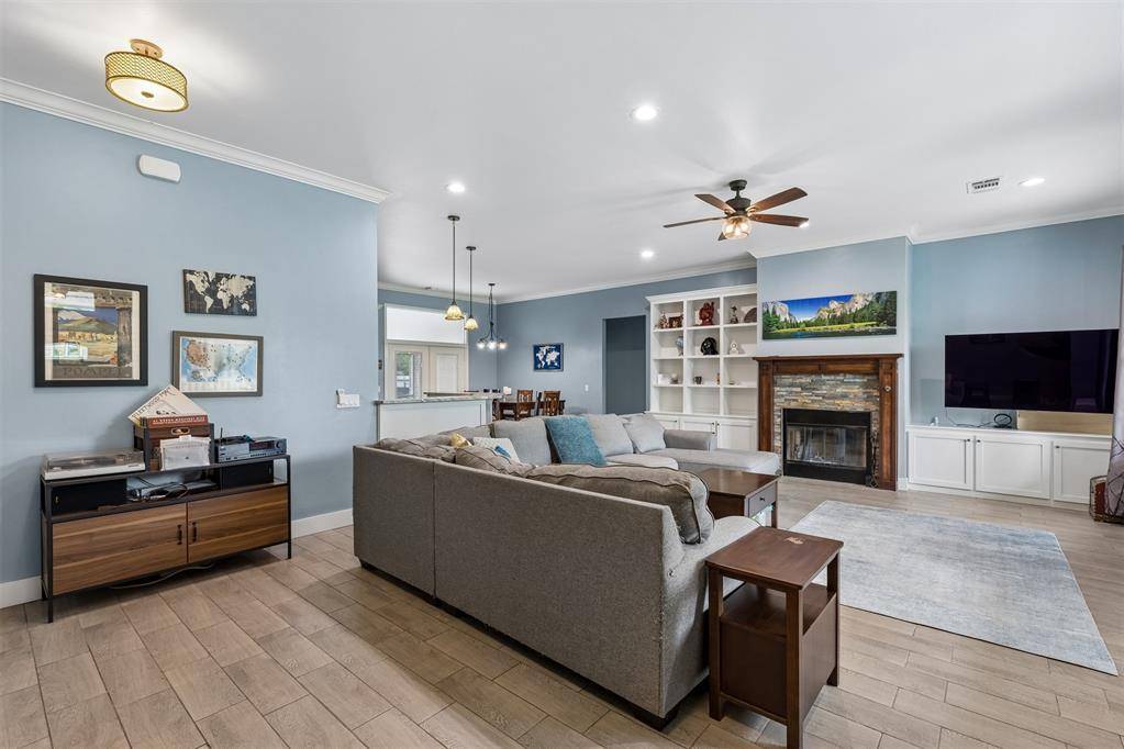 940 NW 35th ST, Moore, OK 73160