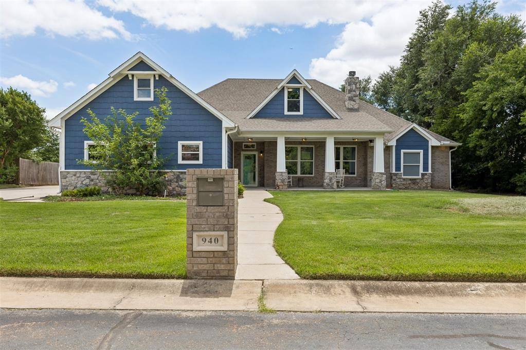 940 NW 35th ST, Moore, OK 73160